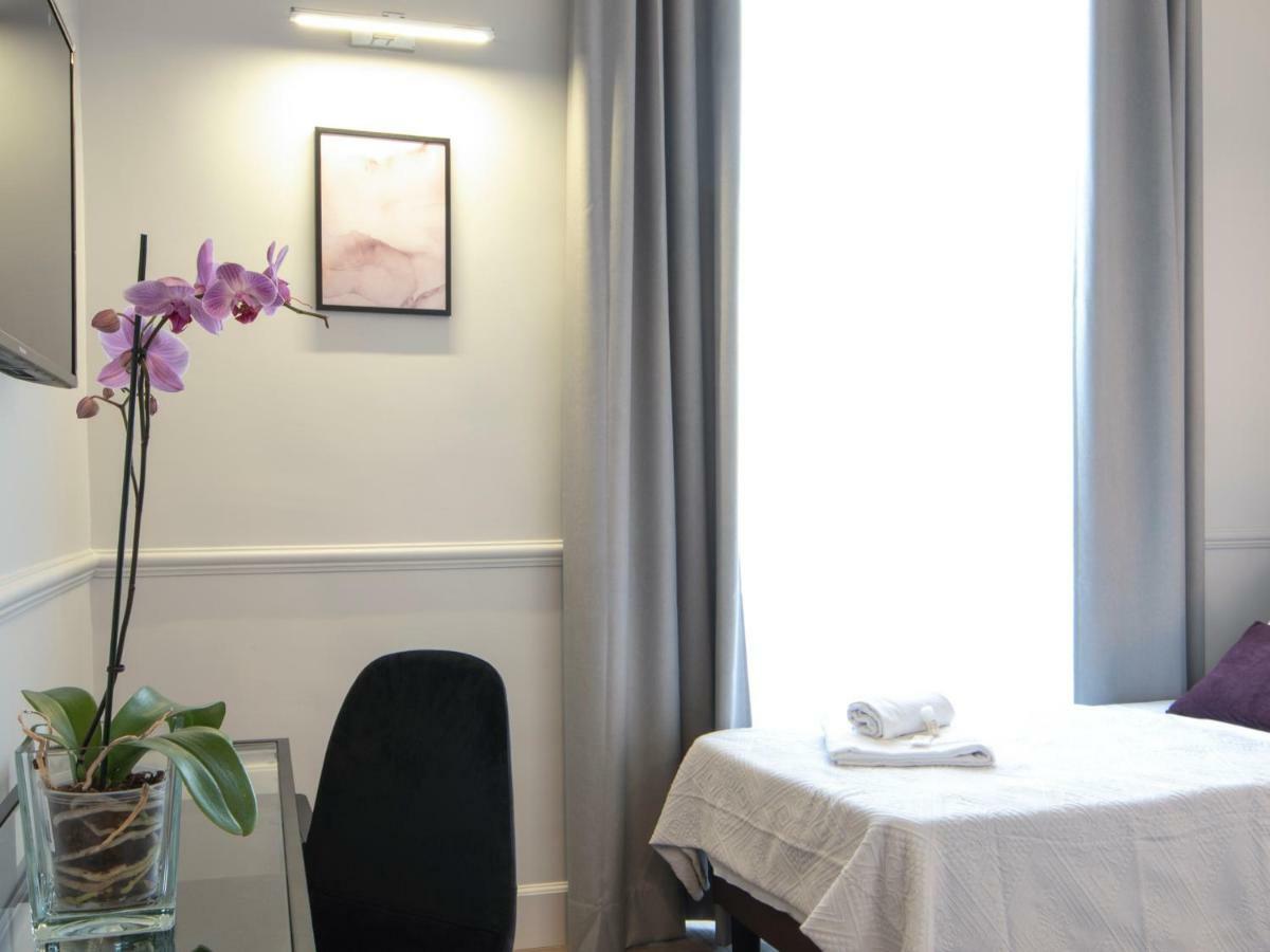 Gemini Suites Navona Rome Exterior photo